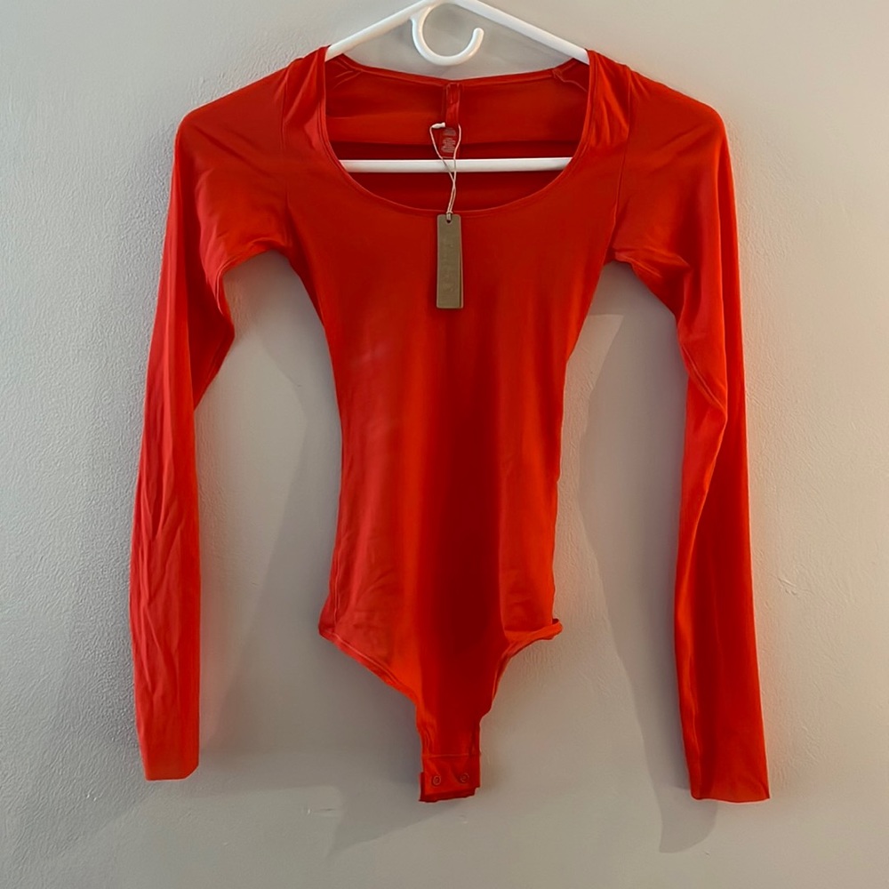 SKIMS Kim Kardashian Jelly Sheer Long Sleeve Bodysuit Poppy